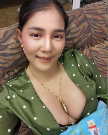 Sriracha-Noodles-NoomTor-gig-Tiger Sriracha-Noodles-NoomTor-gig-Tiger