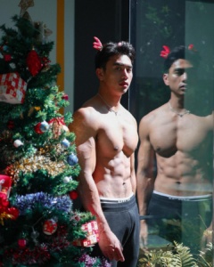 Moss-xmas มอส ยุทธเกียรติ xmas