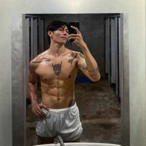 wow-mirror วาว อรรถพล พิทักษ์